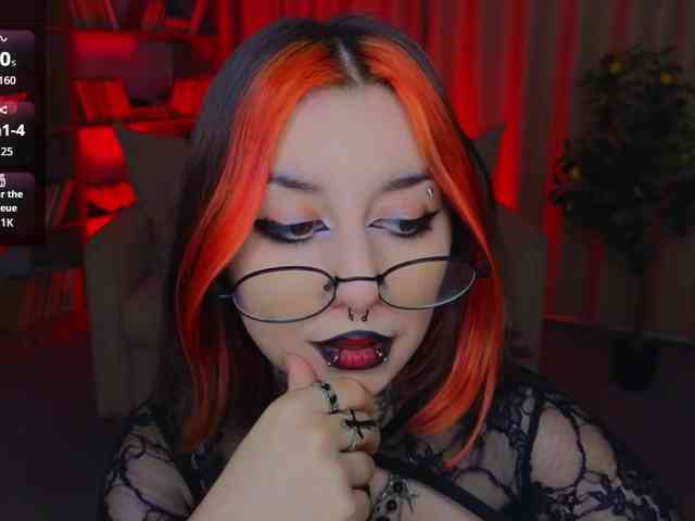 MistressMarcelline webcam