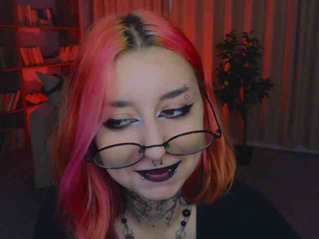 MistressMarcelline webcam