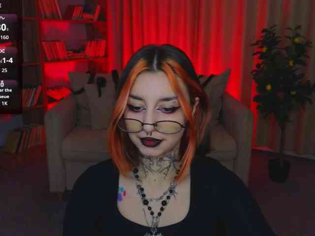 MistressMarcelline webcam