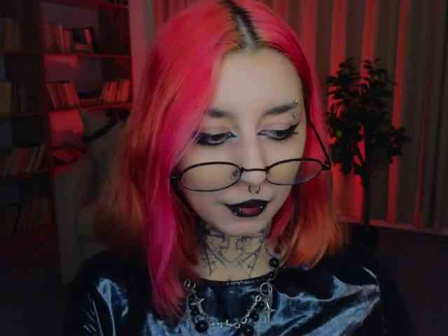 MistressMarcelline webcam