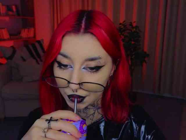 MistressMarcelline webcam