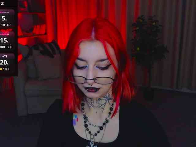 MistressMarcelline webcam