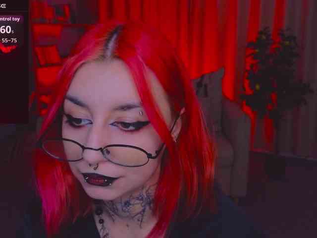 MistressMarcelline webcam