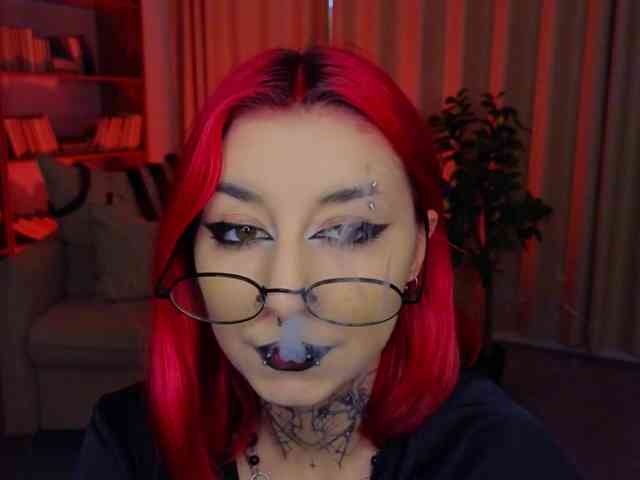 MistressMarcelline webcam
