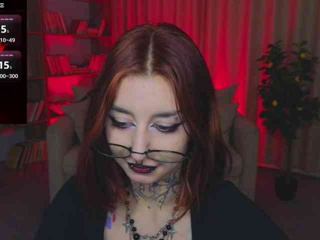 MistressMarcelline webcam