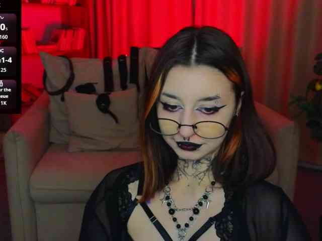 MistressMarcelline webcam