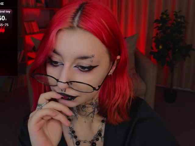 MistressMarcelline webcam