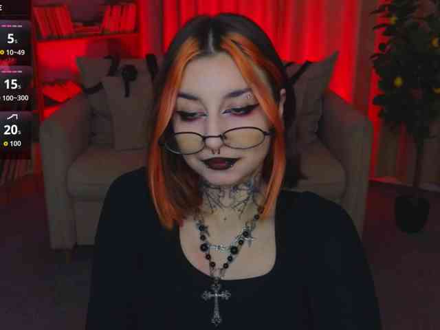 MistressMarcelline webcam