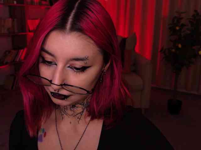 MistressMarcelline webcam