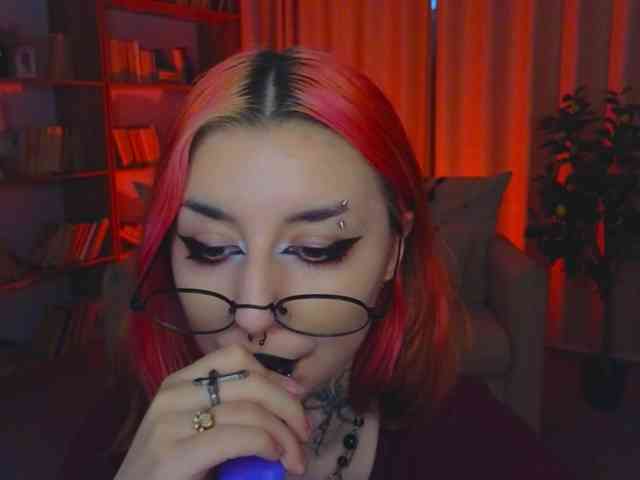 MistressMarcelline webcam
