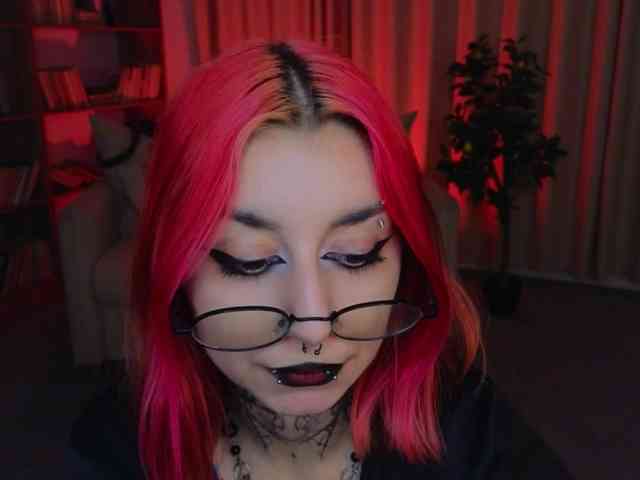 MistressMarcelline webcam