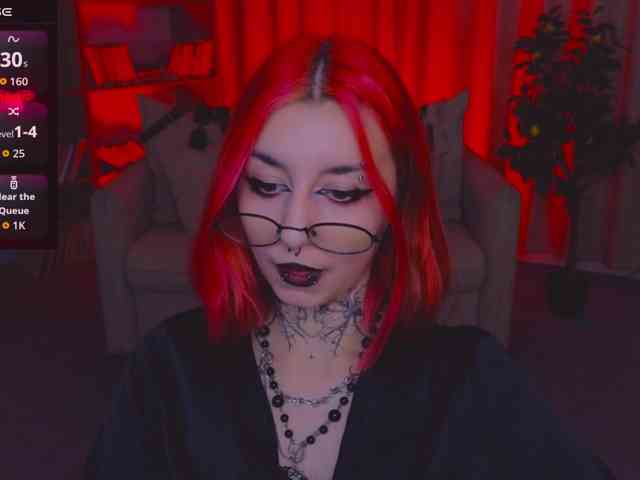 MistressMarcelline webcam
