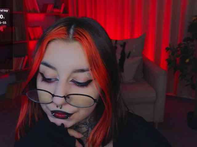 MistressMarcelline webcam