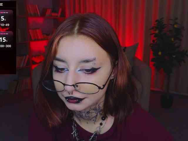 MistressMarcelline webcam