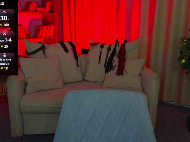 MistressMarcelline webcam