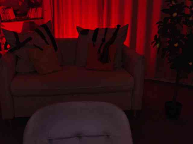 MistressMarcelline webcam