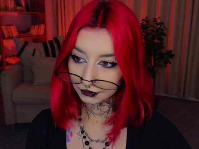 MistressMarcelline webcam