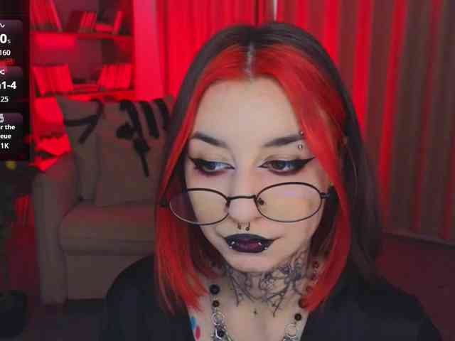 MistressMarcelline webcam