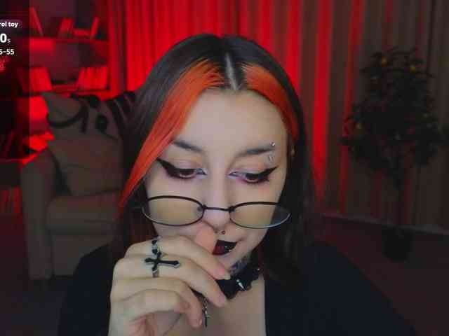 MistressMarcelline webcam