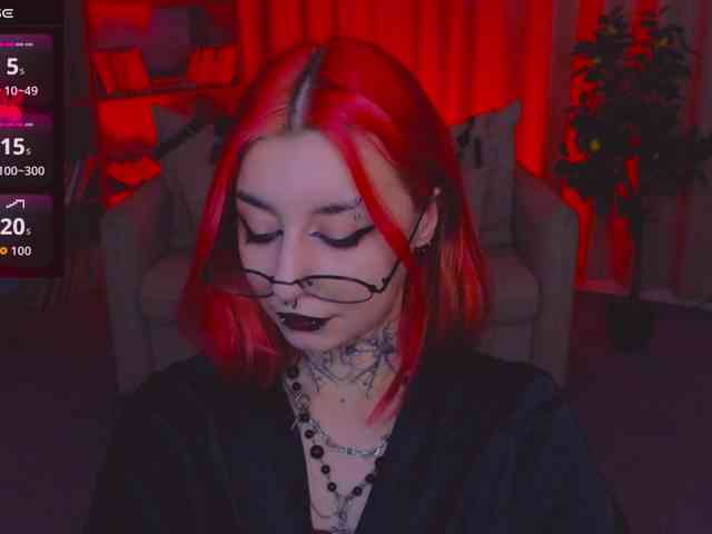 MistressMarcelline webcam