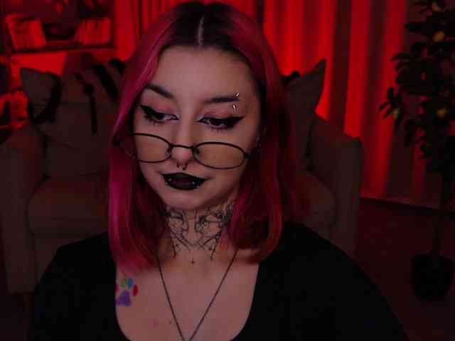 MistressMarcelline webcam