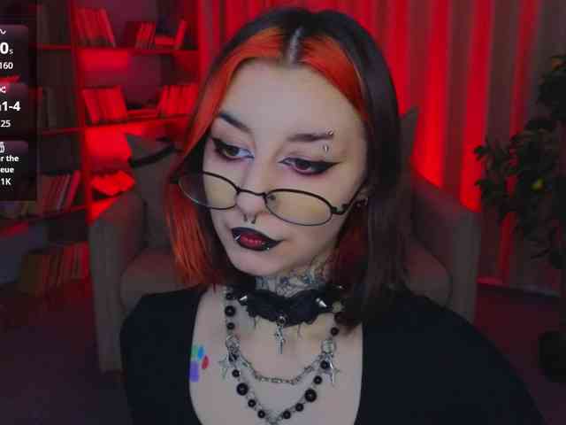 MistressMarcelline webcam