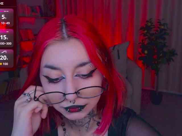 MistressMarcelline webcam