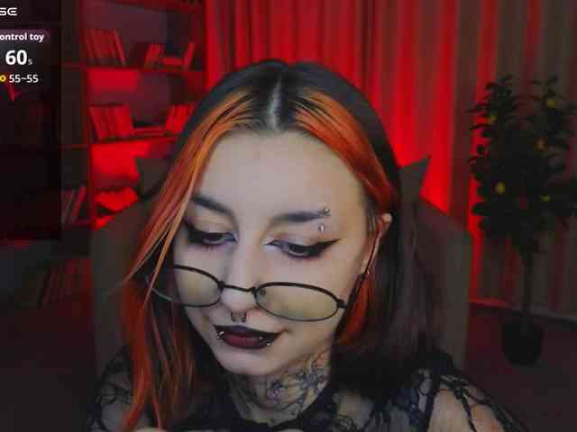 MistressMarcelline webcam