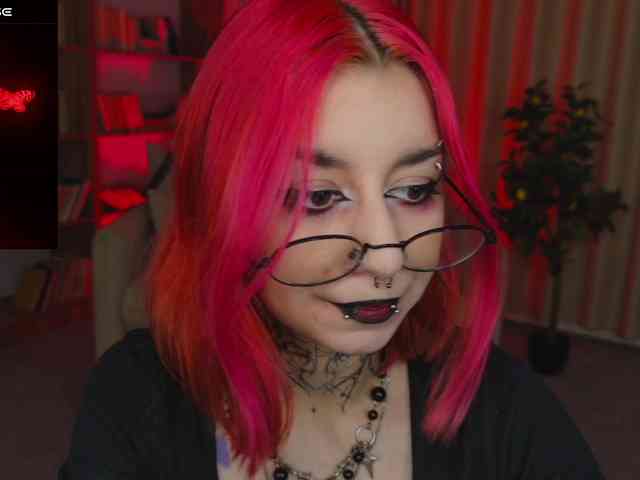MistressMarcelline webcam