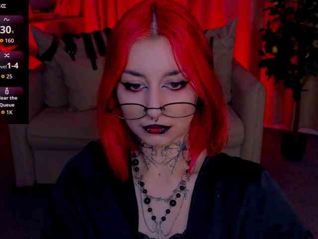 MistressMarcelline webcam