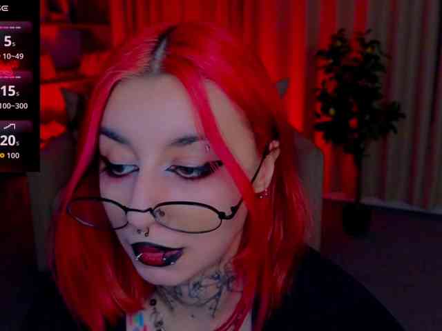 MistressMarcelline webcam