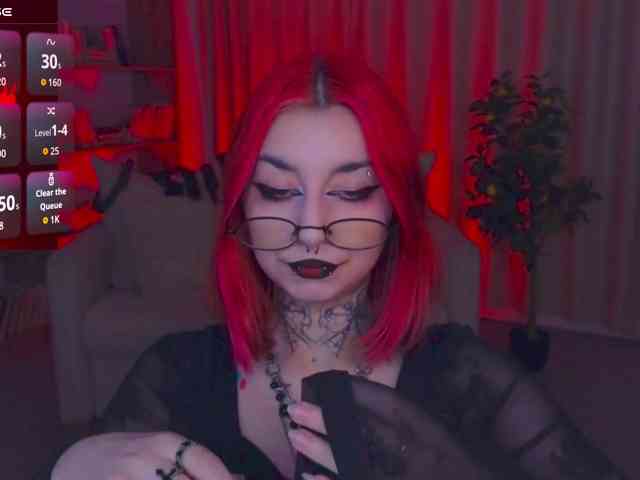 MistressMarcelline webcam