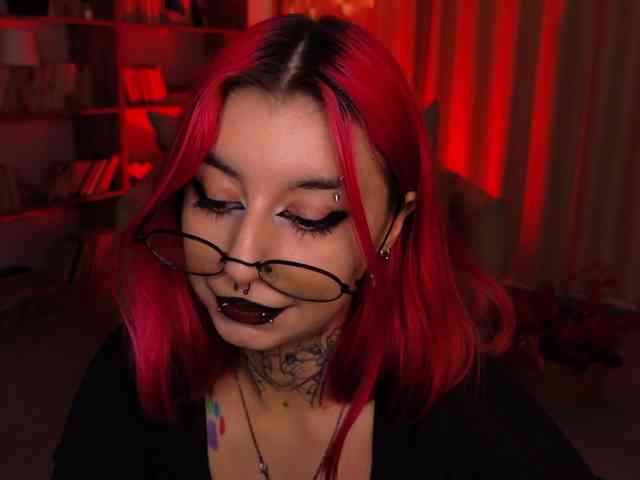 MistressMarcelline webcam