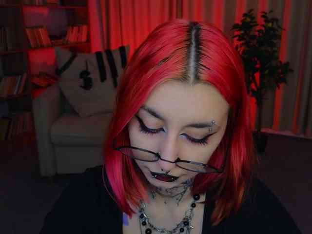MistressMarcelline webcam