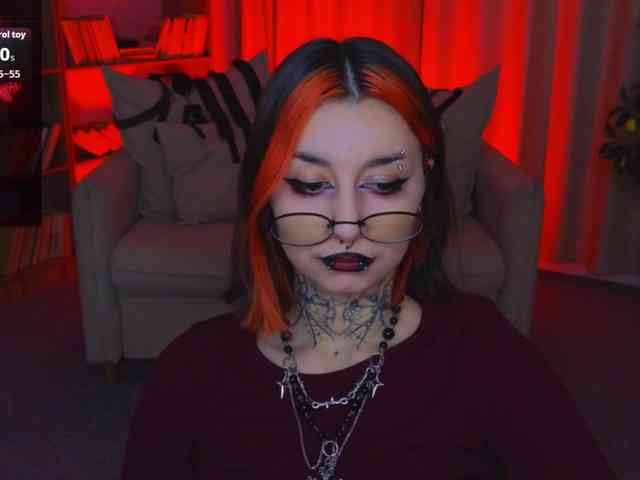 MistressMarcelline webcam