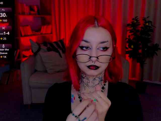 MistressMarcelline webcam