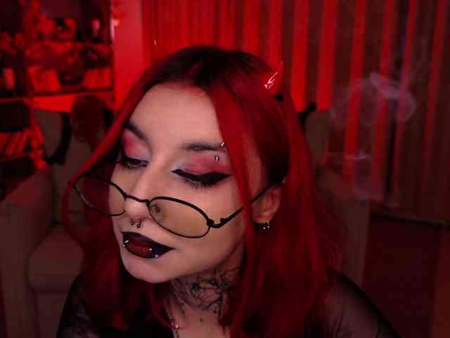 MistressMarcelline webcam