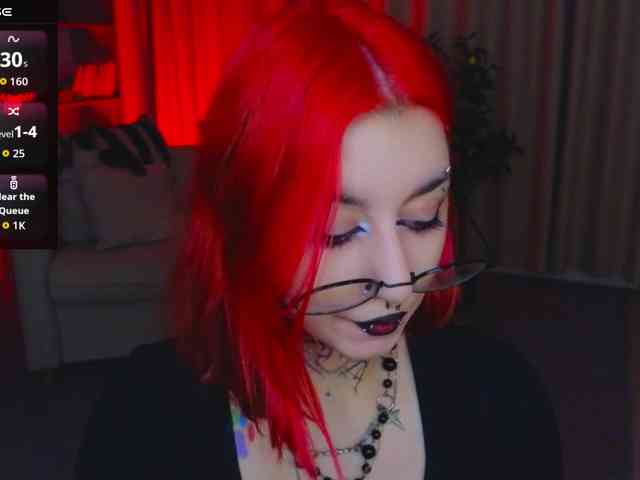 MistressMarcelline webcam