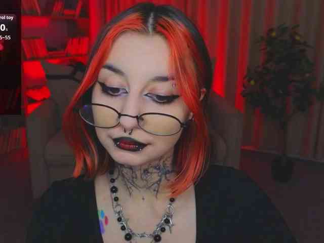 MistressMarcelline webcam