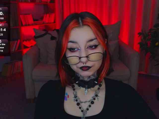 MistressMarcelline webcam