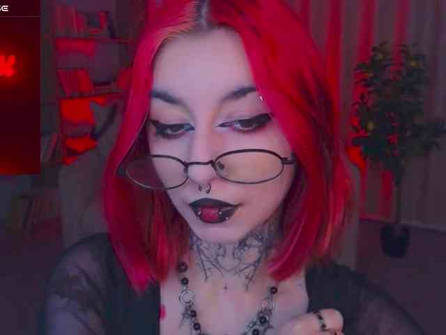 MistressMarcelline webcam