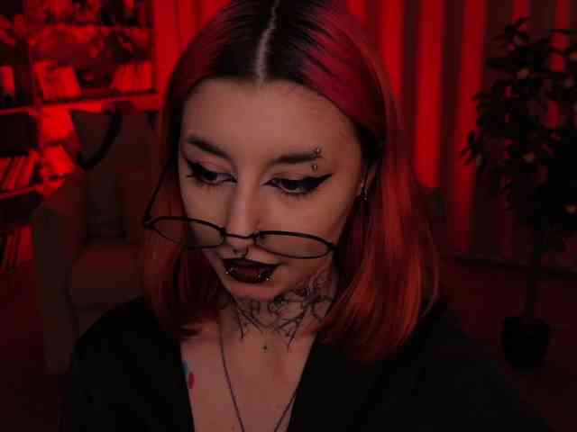 MistressMarcelline MistressMarcelline