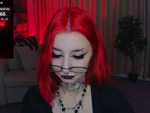 MistressMarcelline webcam