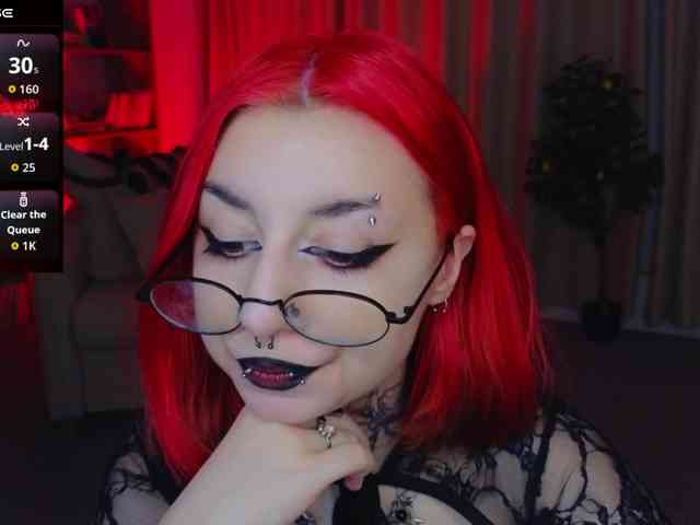 MistressMarcelline webcam