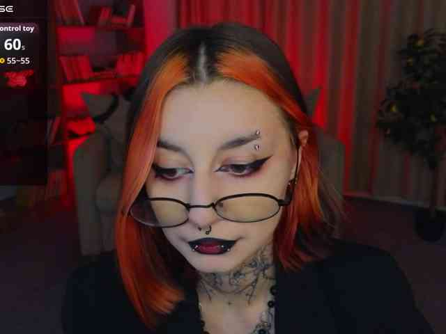 MistressMarcelline webcam