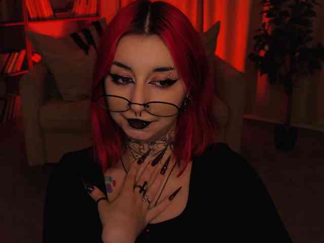MistressMarcelline webcam