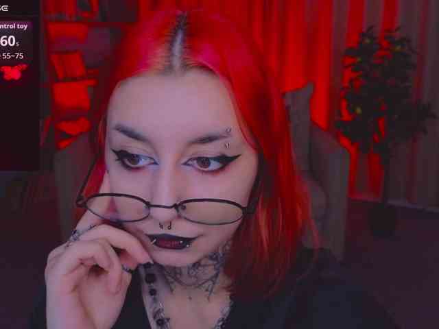 MistressMarcelline webcam