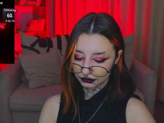 MistressMarcelline webcam
