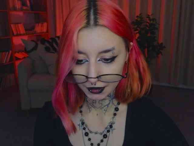 MistressMarcelli... Live Webcam on BongaCams