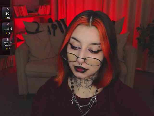 MistressMarcelline webcam